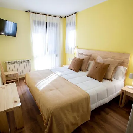 מלון La Casona De Cardes Onís