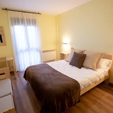 La Casona De Cardes Szálloda *