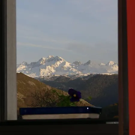 Hotel La Casona De Cardes *