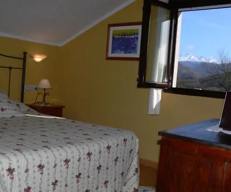 La Casona De Cardes Szálloda *