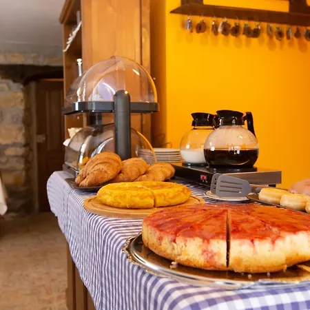 La Casona De Cardes Hotel