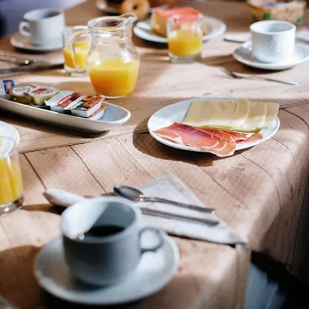 La Casona De Cardes Szálloda *