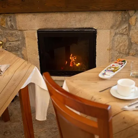 מלון La Casona De Cardes Onís