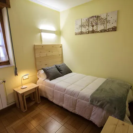 מלון La Casona De Cardes *