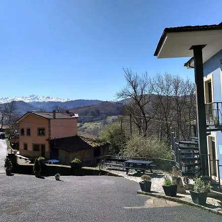 La Casona De Cardes *