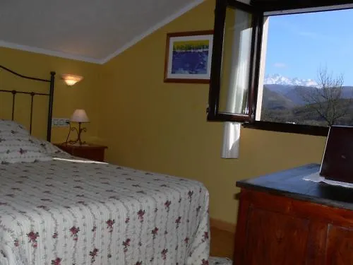 La Casona De Cardes Hotel *