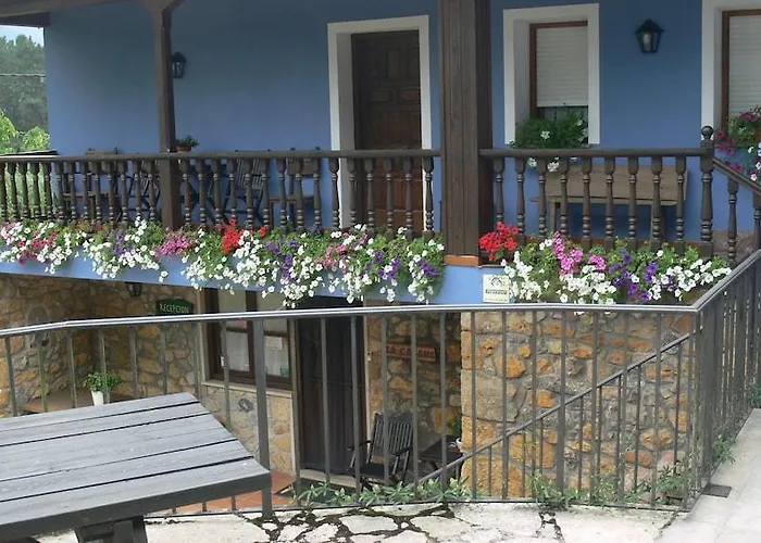 Hotel La Casona De Cardes