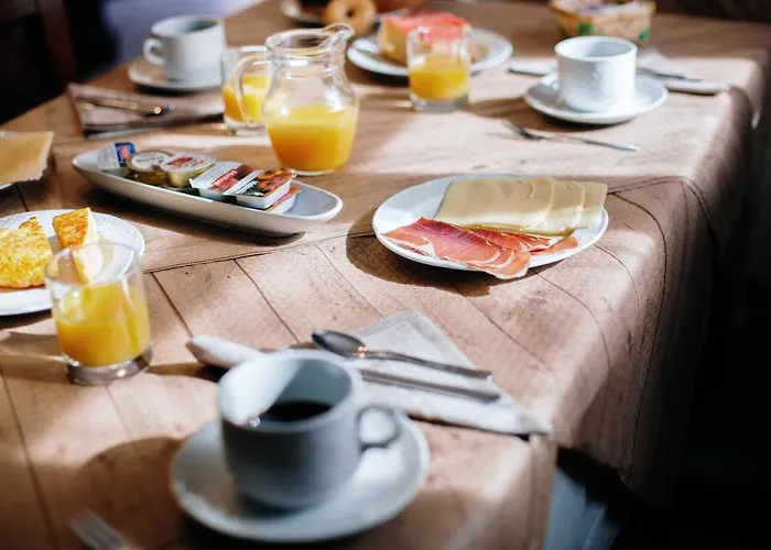 La Casona De Cardes Hotel *