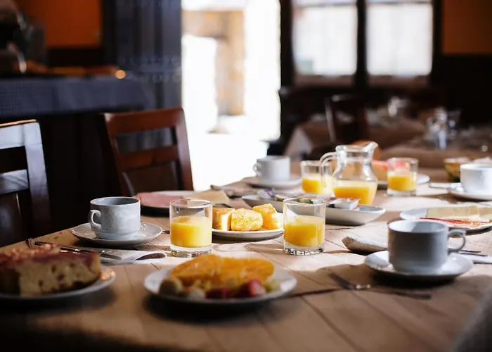 La Casona De Cardes Hotel