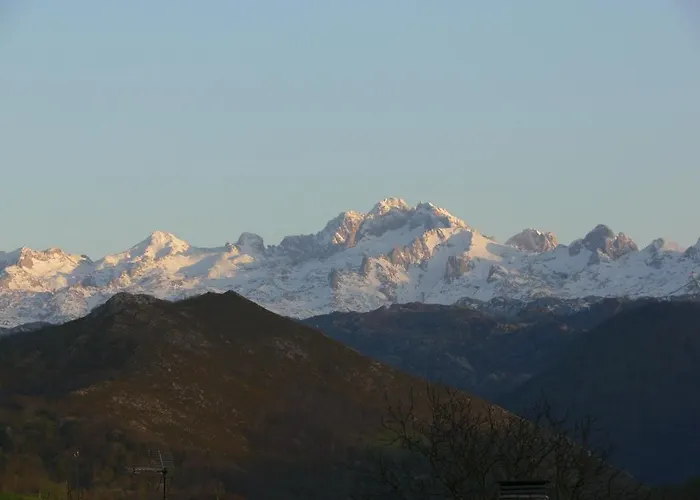 La Casona De Cardes *
