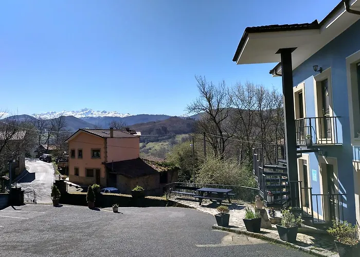 La Casona De Cardes *